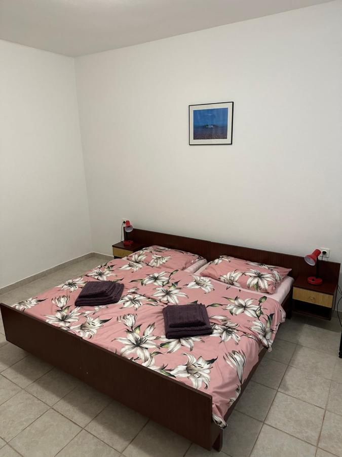 נובליה Apartmani Marko מראה חיצוני תמונה