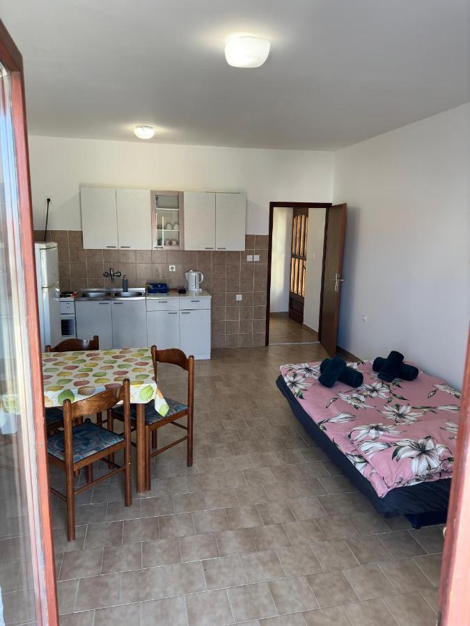 נובליה Apartmani Marko מראה חיצוני תמונה