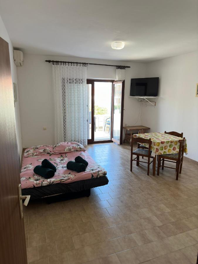 נובליה Apartmani Marko מראה חיצוני תמונה
