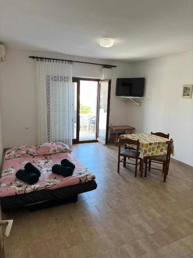 נובליה Apartmani Marko מראה חיצוני תמונה