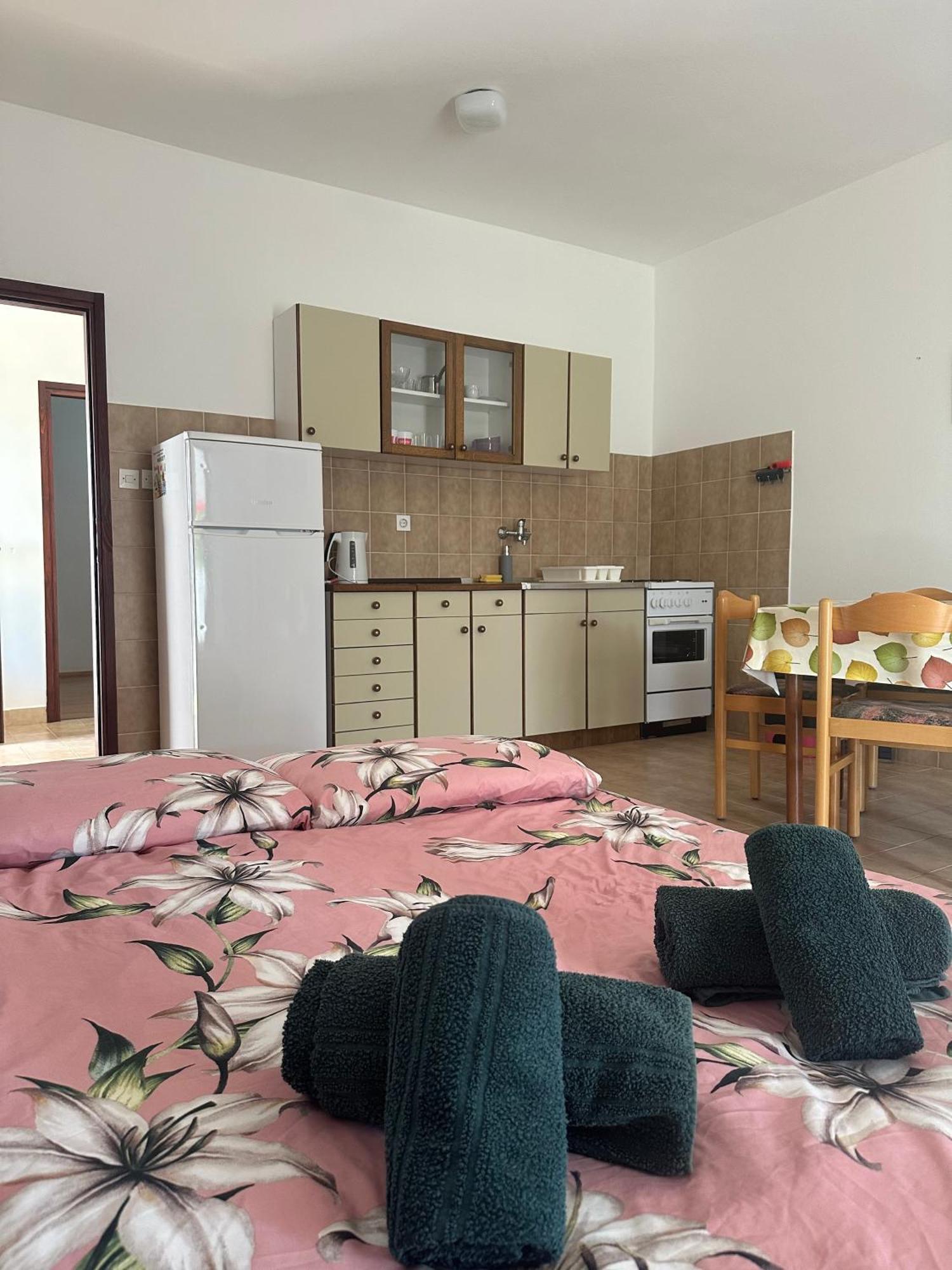 נובליה Apartmani Marko מראה חיצוני תמונה